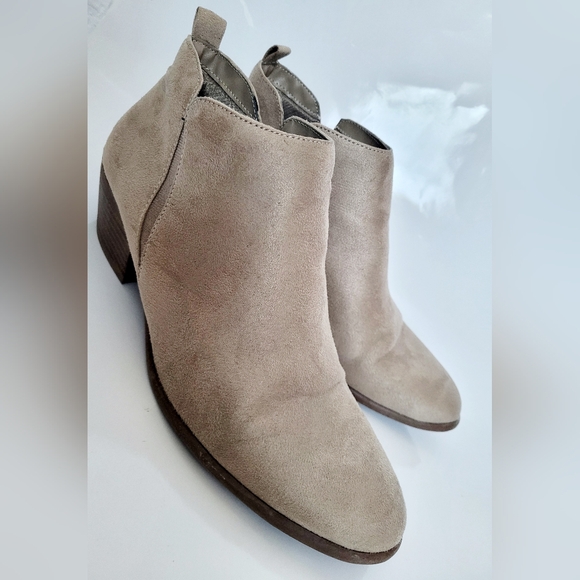 American Eagle Shannon Women's Ankle Boots Pull On Taupe Vegan Suede US 11 - Picture 4 of 16
